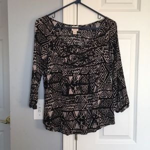 Black print long sleeve shirt